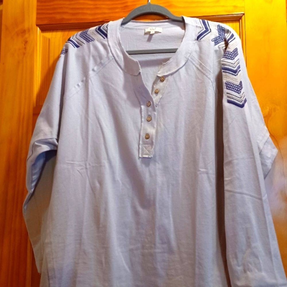 NEW EASEL LIGHT WEIGHT LONG SLEEVE WIRH EMBROIDERY